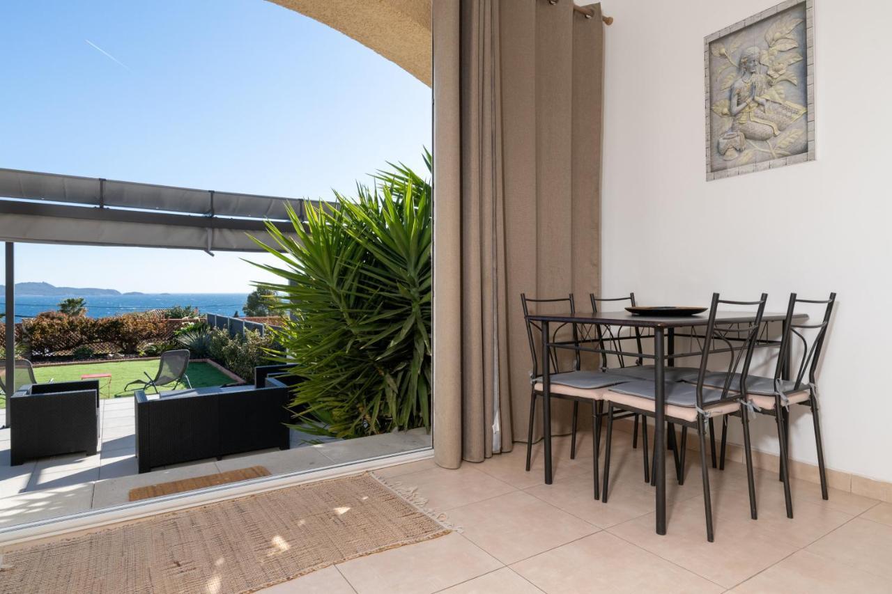 Vue mer superbe pavillon - LESCLESDENICOLE Carqueiranne Exterior foto
